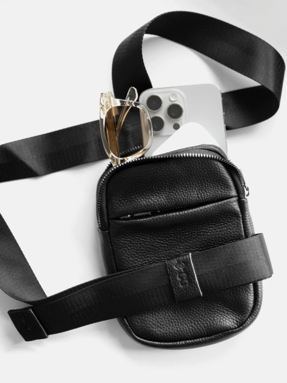NWT~Concept Global~Black~Travel Sling Bag~Leather - Picture 5 of 10